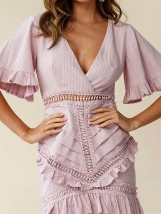 Selfie Leslie Dresses & Skirts - Selfie Leslie Walk This Way Pintuck Angel Sleeve Ruffle Dress